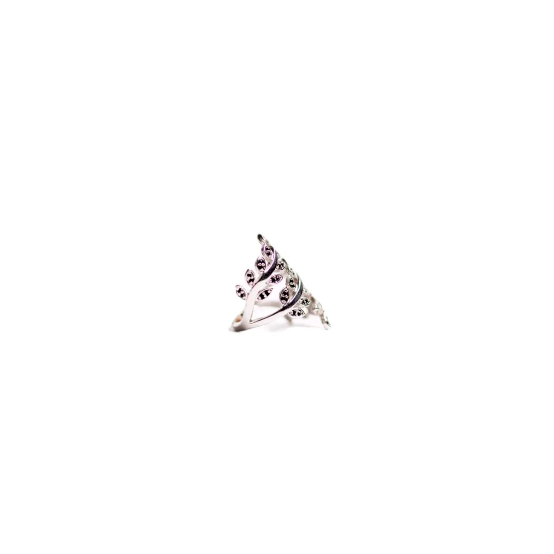 ANEL FOLHA MEDIO COM ZIRCONIA NEGRA  Nª14- BANHADO A RÓDIO BRANCO