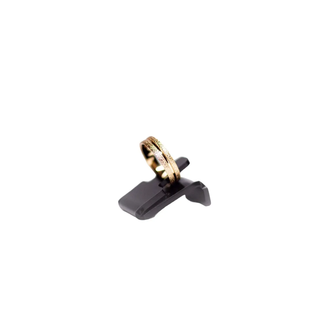ALIANÇA FOSCA COM 1 FRISO BRILHANTE 6MM Nª15- BANHADO A OURO 18K