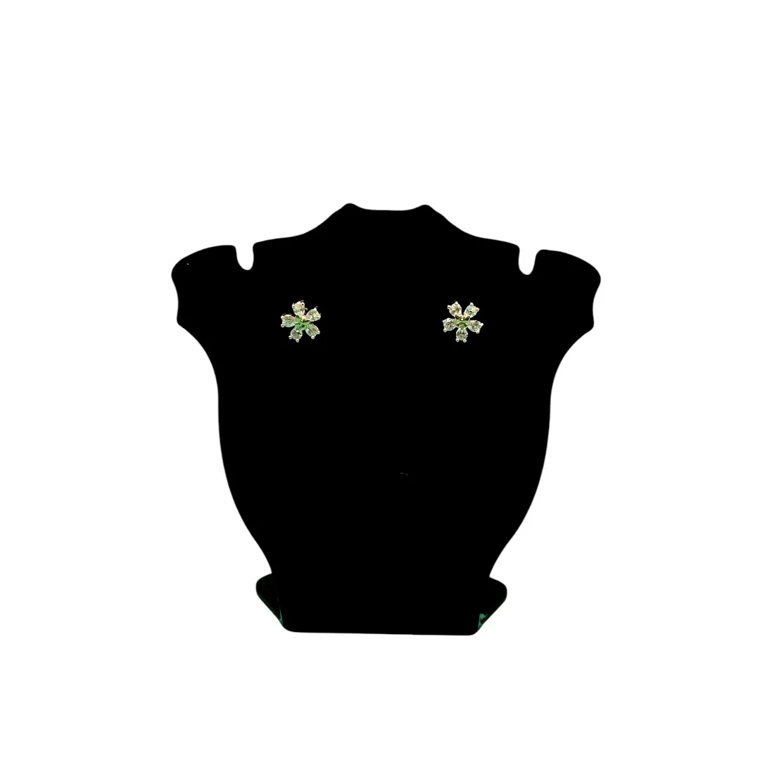 BRINCO PEQUENO FLOR COM ZIRCONIA CRISTAL - BANHADO A OURO 18K