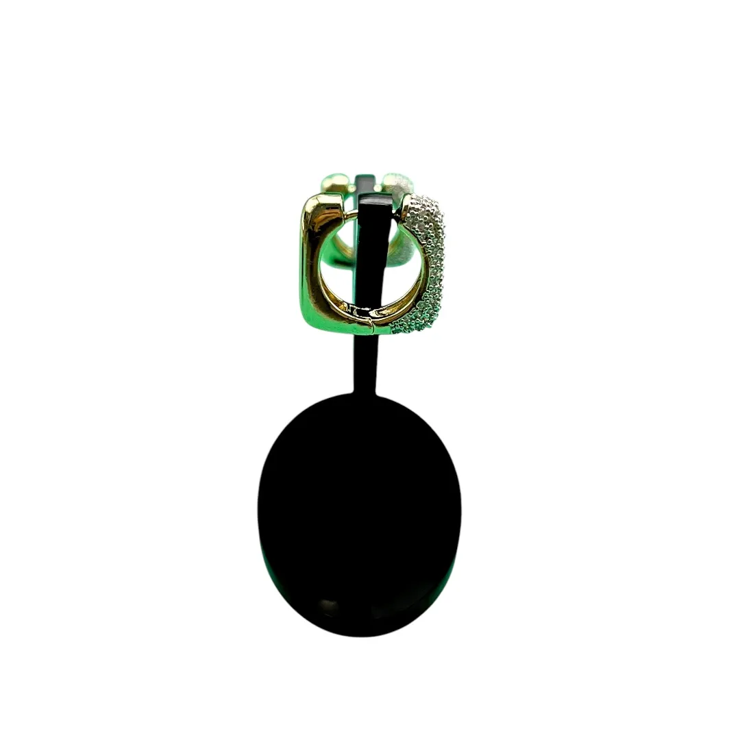 BRINCO ARGOLA QUADRADA ABAULADO COM CRAVAÇÃO DE MICRO ZIRCONIA CRISTAL GRANDE - BANHADO A OURO 18K