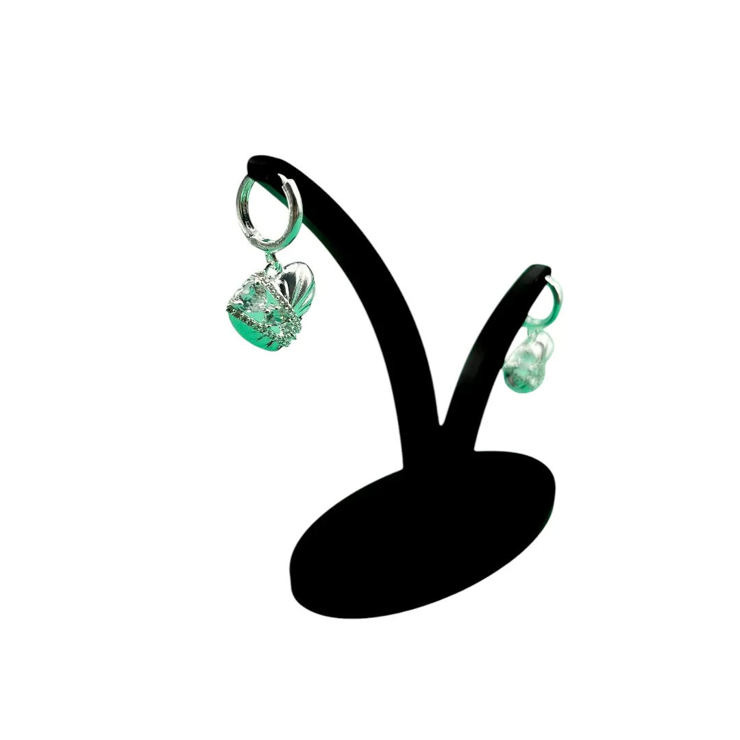 BRINCO ARGOLA CORAÇÃO PENDURADO MÉDIO COM ZIRCONIA CRISTAL - BANHADO A PRATA 925