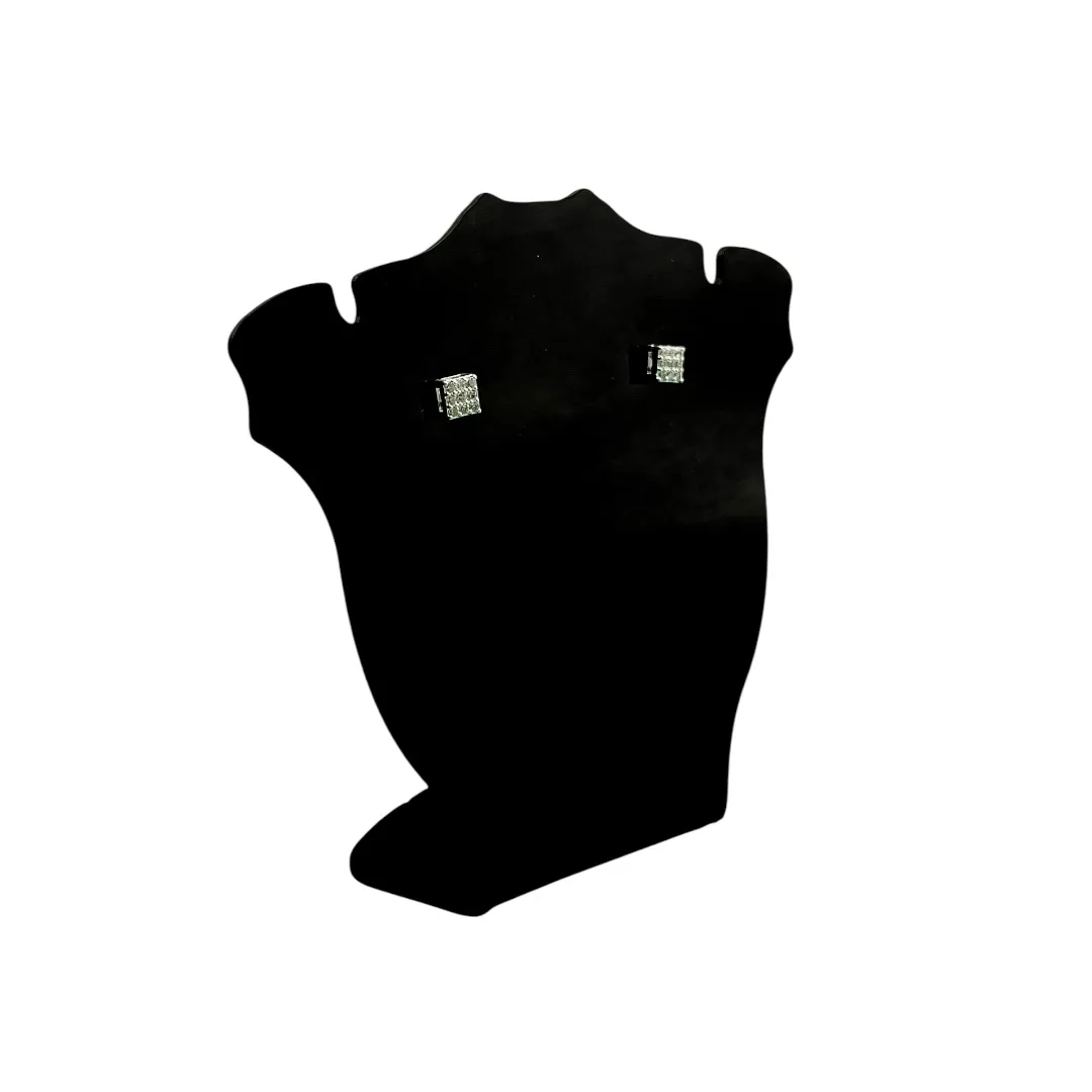 BRINCO PEQUENO QUADRADO CRAVADO COM MICRO ZIRCONIA CRISTAL - BANHADO A PRATA 925