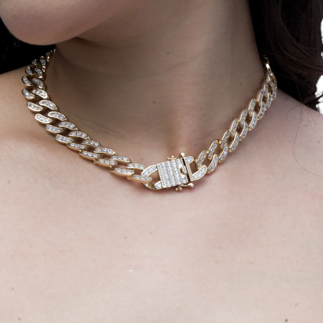 CORRENTE GRUMET CRAVEJADA COM ZIRCONIA E NAVETE CRISTAL COM FECHO GAVETA - BANHADO A OURO 18K