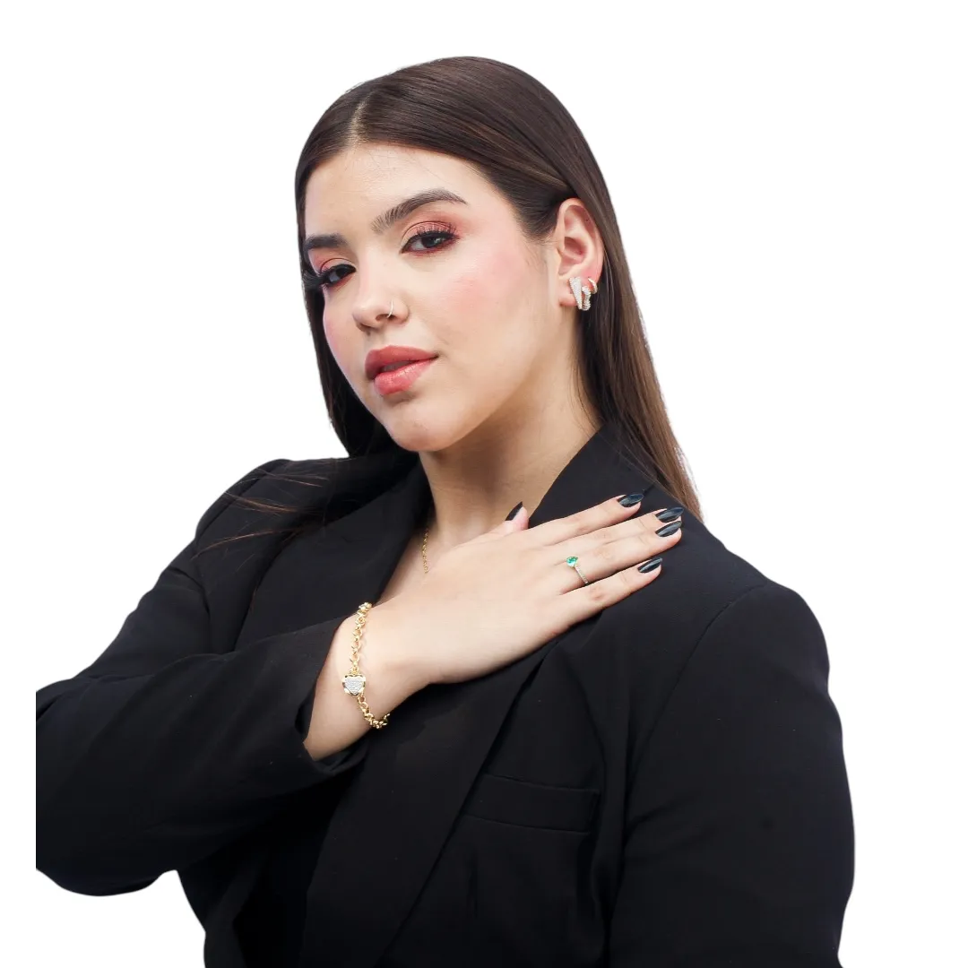 BRINCO CORAÇÃO ESTICADO MÉDIO CRAVADO COM MICRO ZIRCONIA CRISTAL - BANHADO A OURO 18K