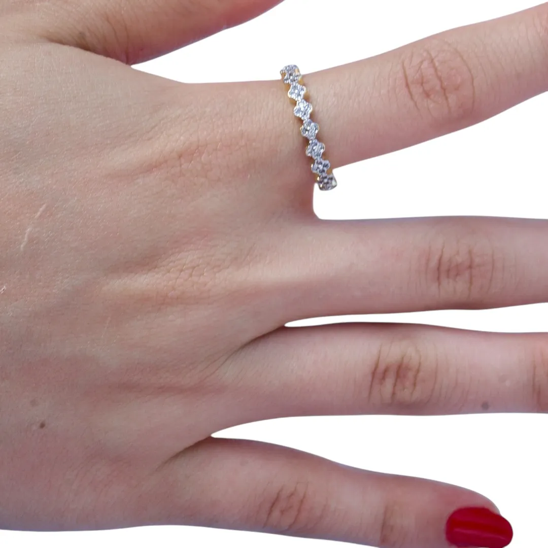 ANEL INSPIRAÇÃO SEQUENCIA DE TREVO COM MICRO ZIRCONIA CRISTAL Nº20- BANHADO A OURO 18K