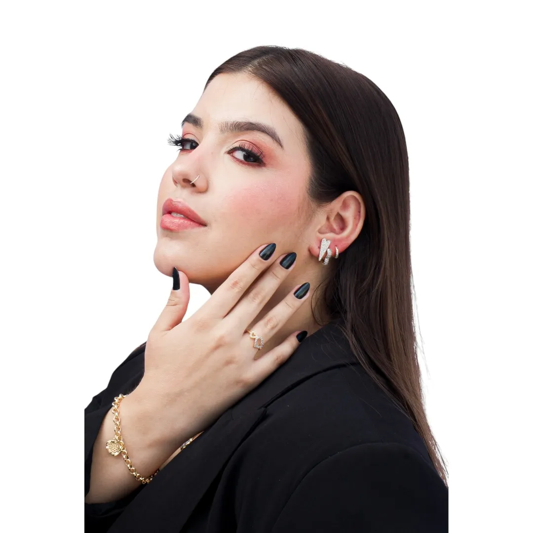 ANEL COM CORAÇÃO DUPLO VAZADO E MICRO ZIRCONIA CRISTAL COM APLICAÇÃO DE RODIO BRANCO Nº 16- BANHADO A OURO 18K