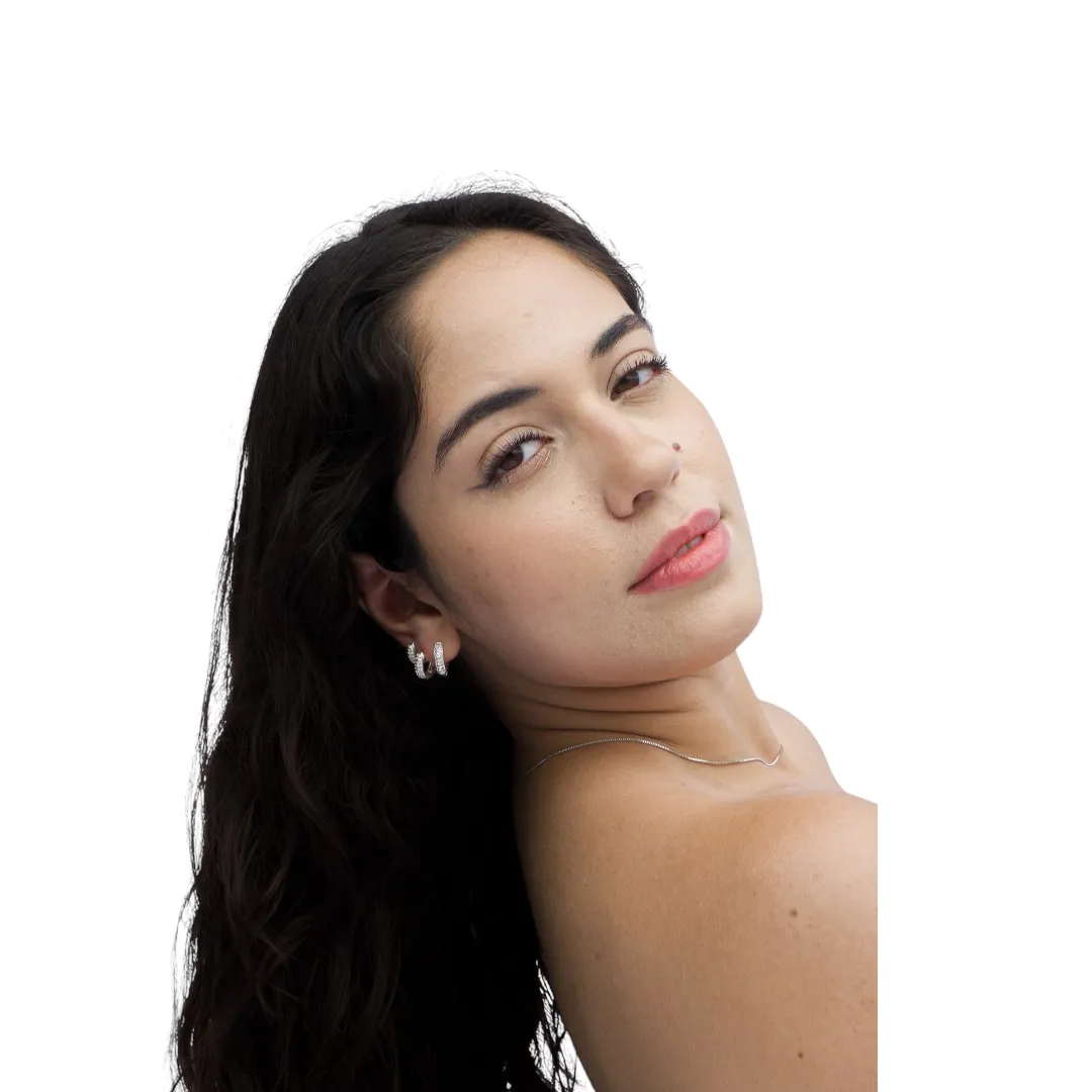 BRINCO ARGOLA GRANDE FINA COM FILEIRA DUPLA CRAVADO COM MICRO ZIRCÔNIA CRISTAL   - BANHADO A PRATA 925