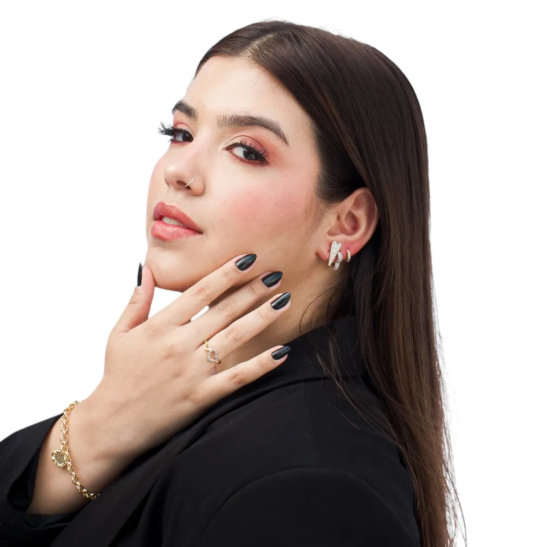 ANEL COM CORAÇÃO DUPLO VAZADO E MICRO ZIRCONIA CRISTAL COM APLICAÇÃO DE RODIO BRANCO Nº 16- BANHADO A OURO 18K