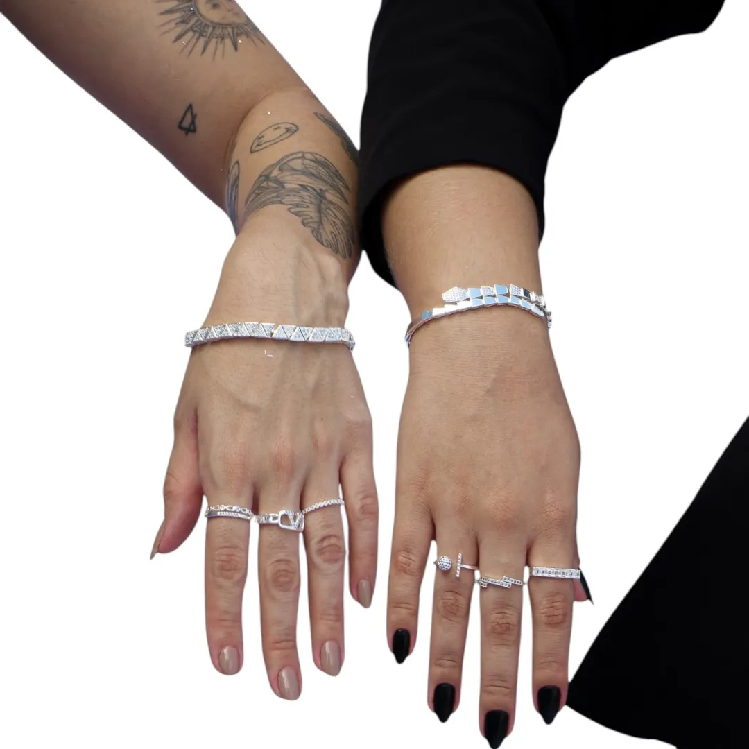 ANEL FIO TRIPLO COM MICRO ZIRCONIA CRISTAL Nº 22- BANHADO A PRATA 925