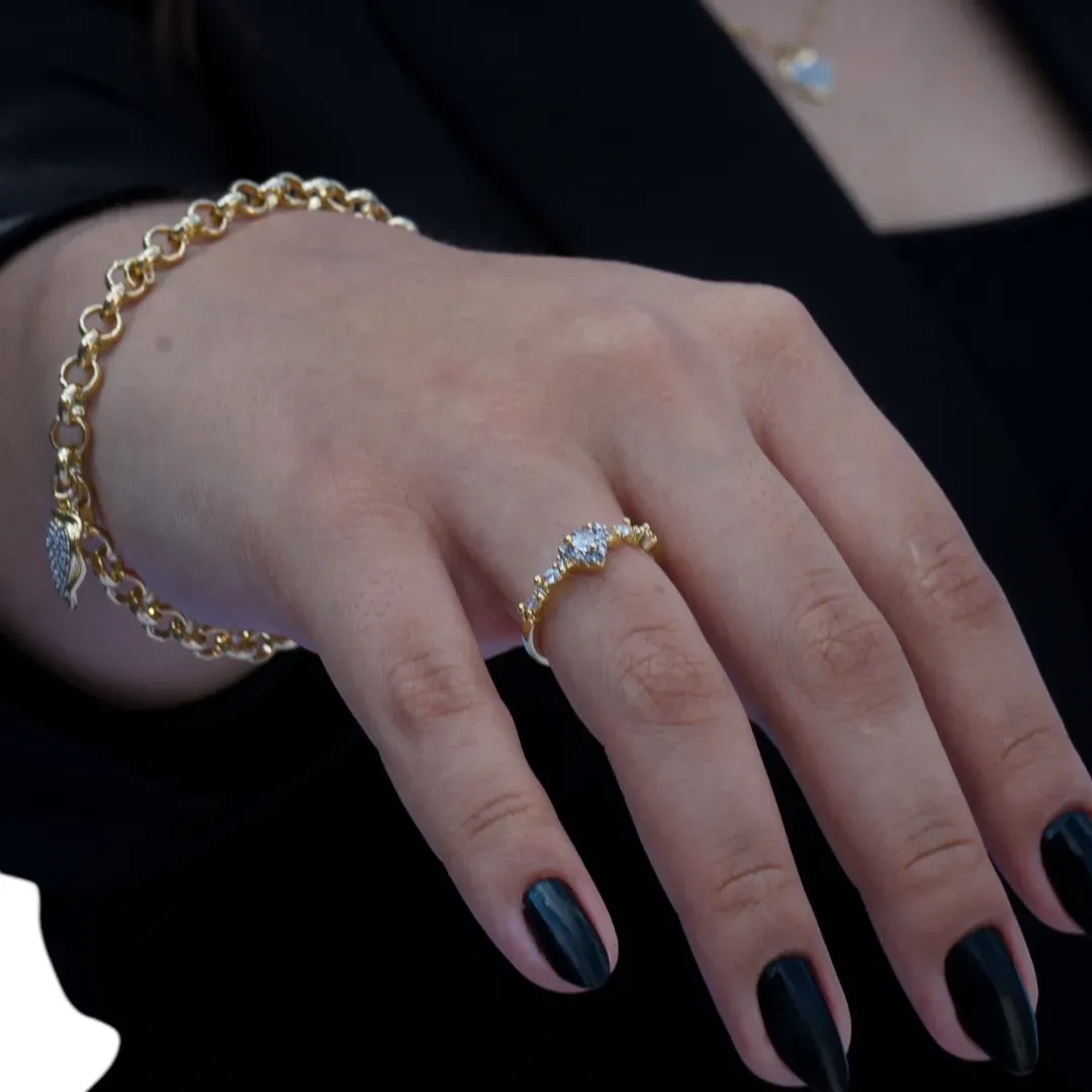 ANEL INSPIRAÇÃO PANDORA COM CORAÇÃO CENTRAL E MICRO ZIRCONIA CRISTAL Nº17- BANHADO A OURO 18K