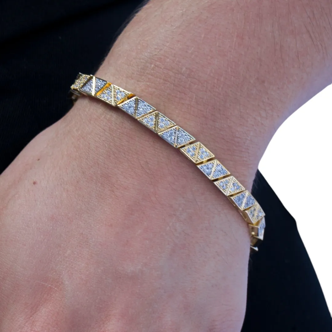 PULSEIRA TRIANGULOS COM MICRO ZIRCONIA CRISTAL E APLICAÇÃO DE RODIO BRANCO COM FECHO GAVETA- BANHADO A OURO 18K