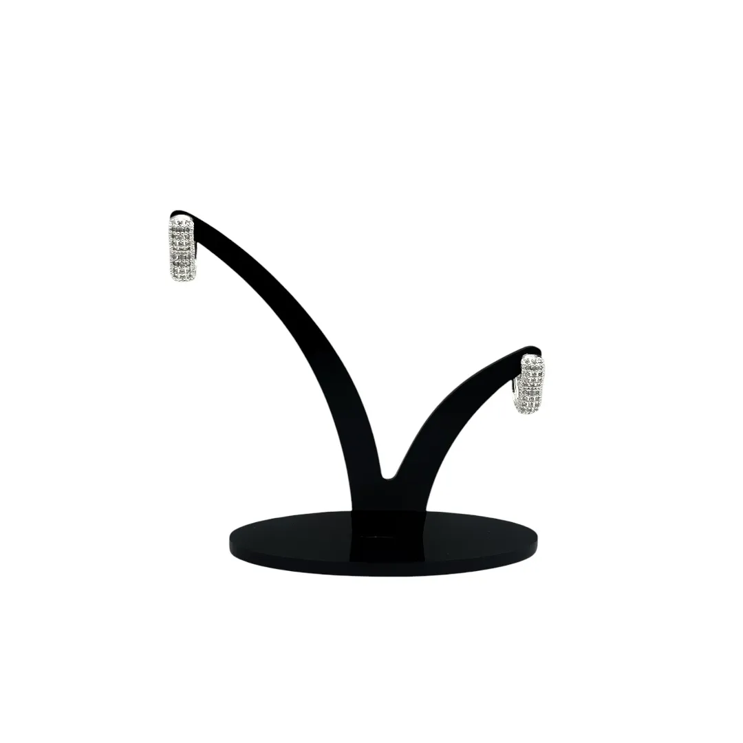 BRINCO ARGOLA CORAÇAO GRANDE  COM FILEIRA TRIPLA DE MICRO ZIRCÔNIA CRISTAL DE DETALHES EM BOLINHAS  - BANHADO A PRATA 925