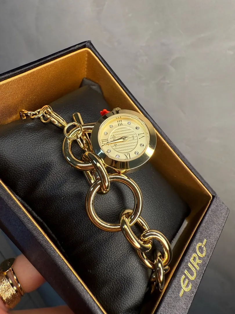 RELOGIO EURO FEMININO DOURADO PULSEIRA DE ELOS COM ENCAIXE EM FECHO EU2035YYD/4D - COR AÇO DOURADO