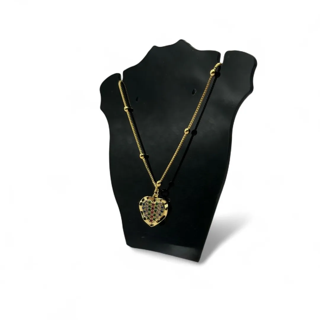 CORRENTE VENEZIANA COM BOLINHAS PINGENTE CORAÇÃO DETALHADO CRAVEJADO COM MICROZIRCONIA COLORIDA- BANHADO A OURO 18K