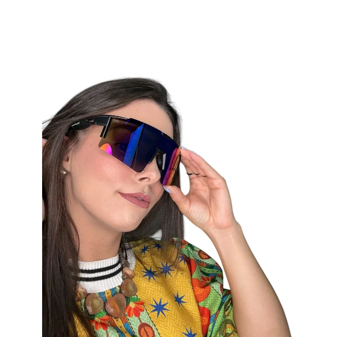 ÓCULOS DE SOL ESPORTIVO COM LENTE AZUL DEGRADE ARMAÇÃO PRETA COM PROTEÇÃO UV 400 - MARCA PROPRIA