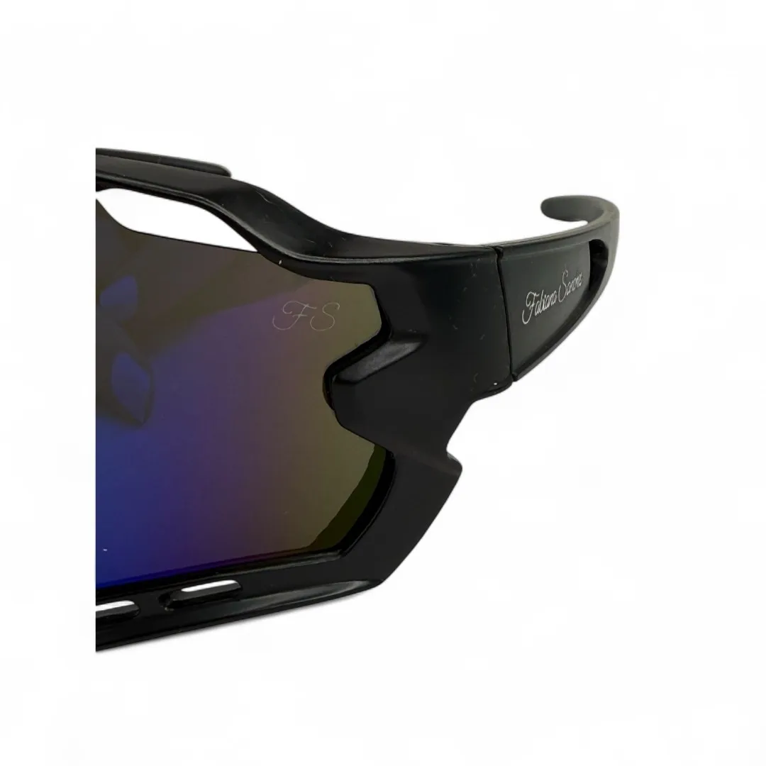 ÓCULOS DE SOL ESPORTIVO DETALHADO COM LENTE AZUL DEGRADE ARMAÇÃO PRETA COM PROTEÇÃO UV 400 - MARCA PROPRIA