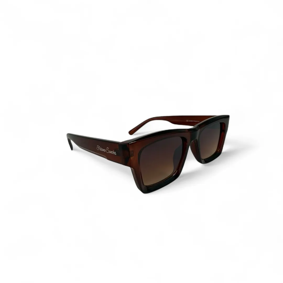 ÓCULOS DE SOL QUADRADO RETRO LENTE MARROM CLARO DEGRADE ARMAÇÃO MARROM TRASPARENTE COM PROTEÇÃO UV 400 - MARCA PROPRIA