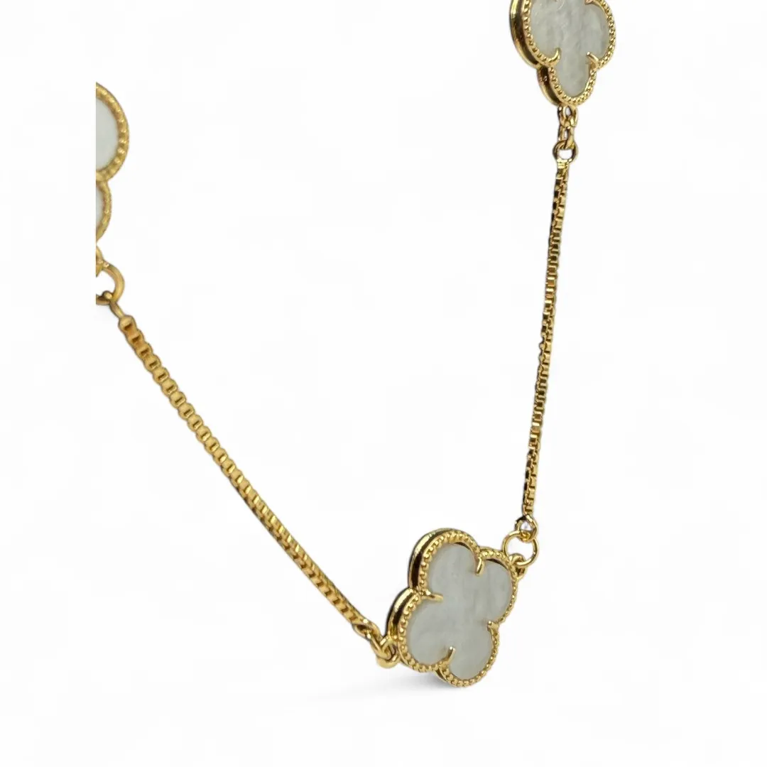 CORRENTE CHOKER TREVO 10MM MADRÉPEROLA RESINADO - BANHADO A OURO 18K