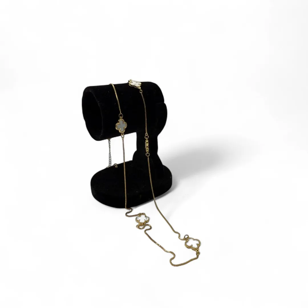 CORRENTE CUMPRIDA TREVO MADRÉPÉROLA 10MM RESINADO COM EXTENSOR 65CM - BANHADO A OURO 18K