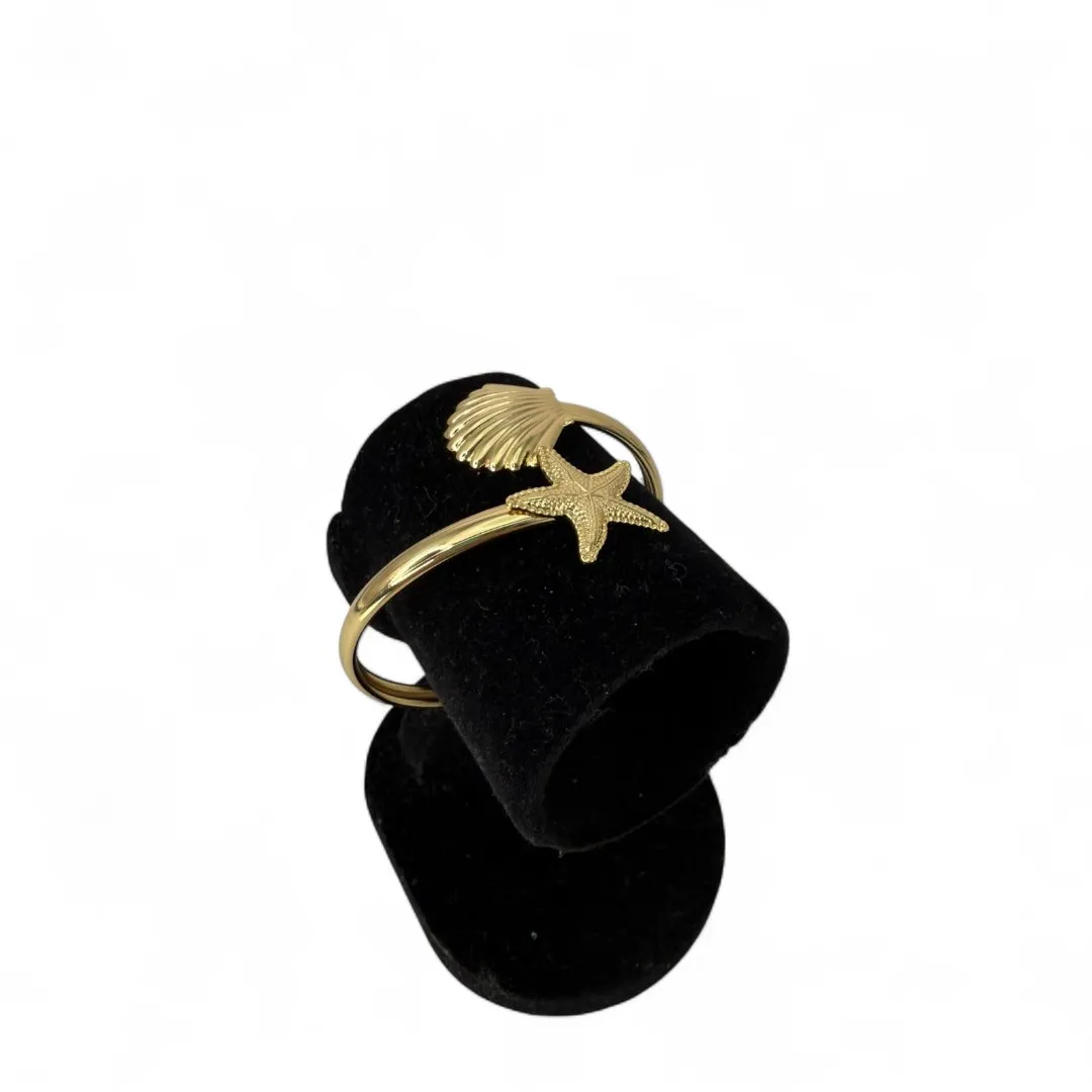 BRACELETE MALEAVEL CONCHA E ESTRELA DO MAR LISO - BANHADO A OURO 18K