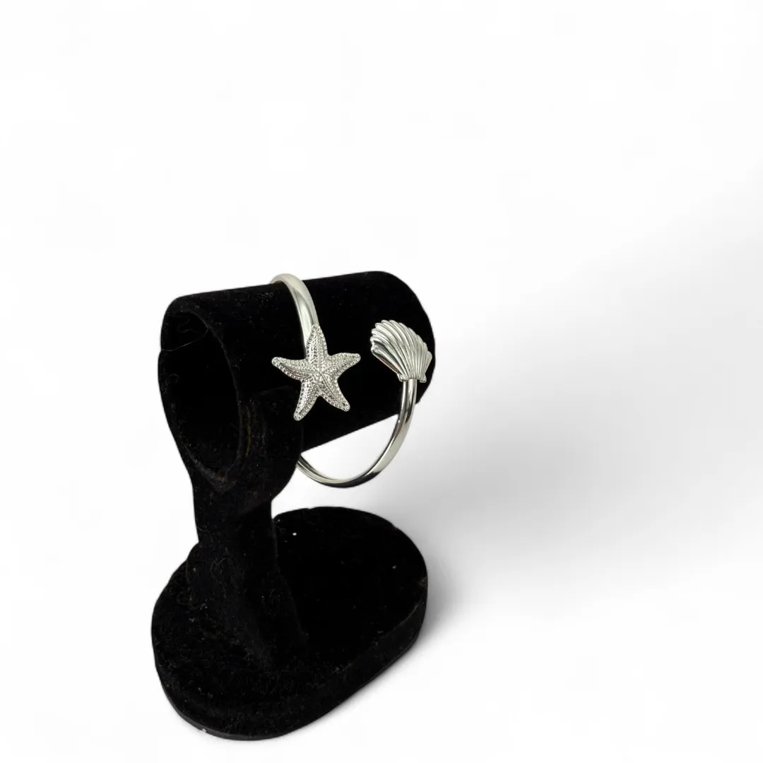 BRACELETE MALEAVEL CONCHA E ESTRELA DO MAR LISO - BANHADO A PRATA 925