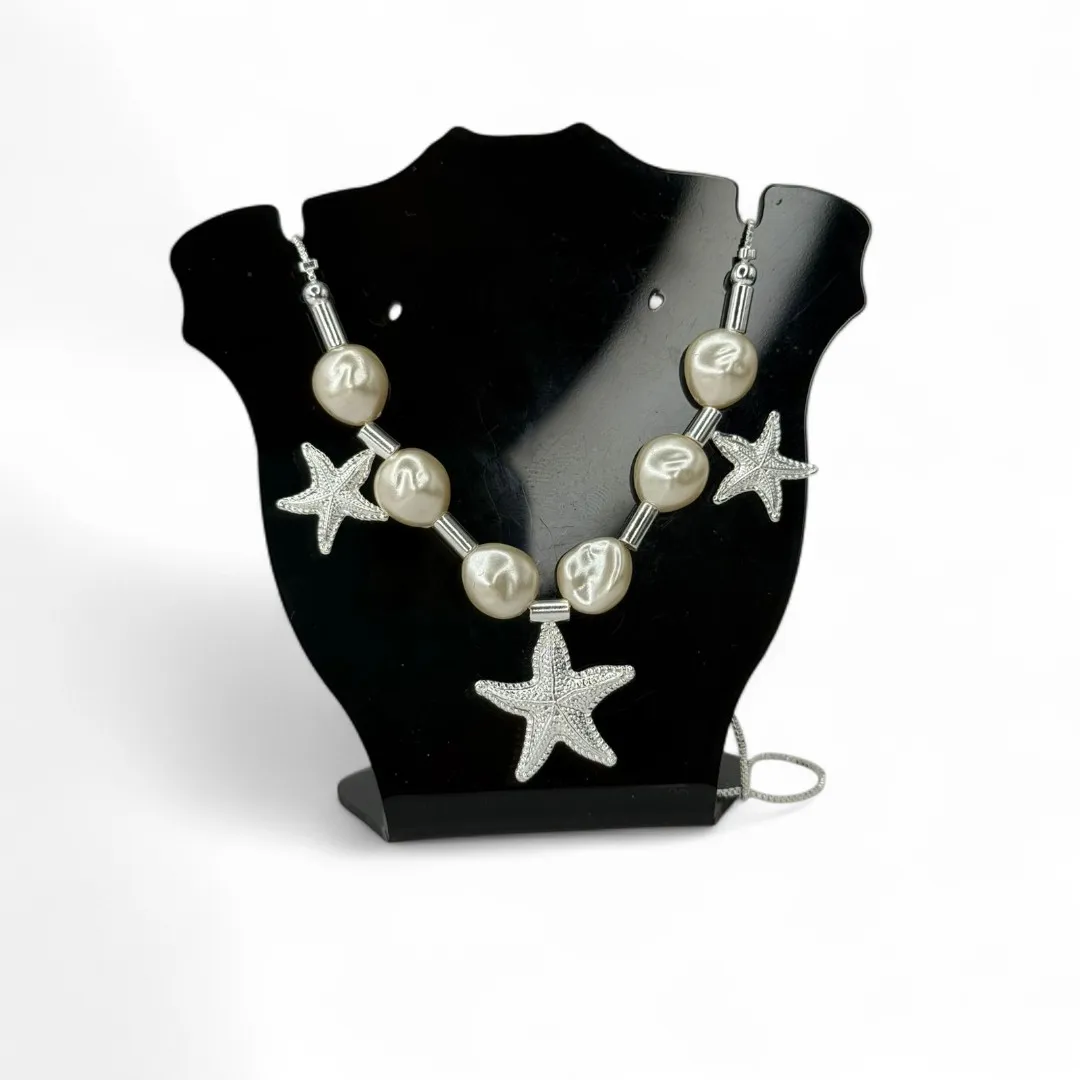 CHOKER VENEZIANA COM PÉROLA DE AGUA DOCE COM PENDURICALHO ESTRELA DO MAR LISO COM EXTENSOR - BANHADO A PRATA 925