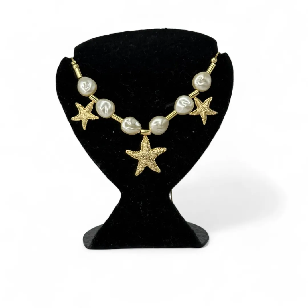 CHOKER VENEZIANA COM PÉROLA DE AGUA DOCE COM PENDURICALHO ESTRELA DO MAR LISO COM EXTENSOR - BANHADO A OURO 18K
