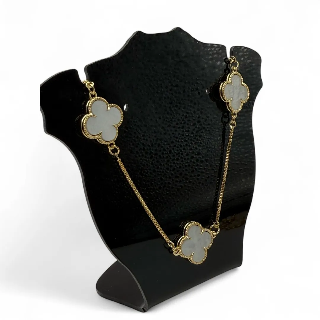 CORRENTE CHOKER TREVO 10MM MADRÉPEROLA RESINADO - BANHADO A OURO 18K