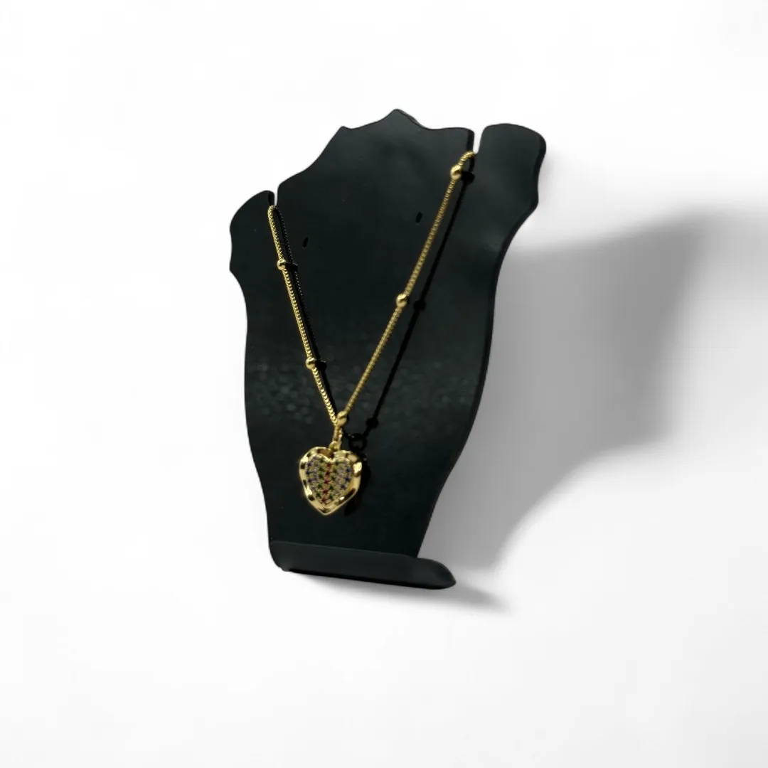 CORRENTE VENEZIANA COM BOLINHAS PINGENTE CORAÇÃO DETALHADO CRAVEJADO COM MICROZIRCONIA COLORIDA- BANHADO A OURO 18K