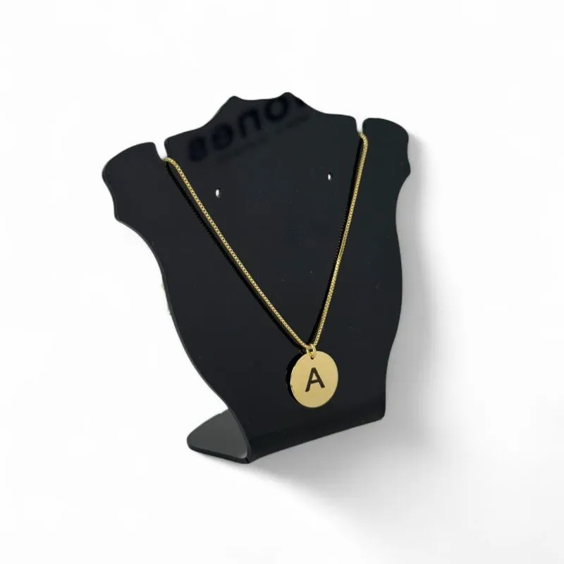 CORRENTE VENEZIANA COM PINGENTE MEDALHA GRAVAÇÃO A LASER E INICIAL A - BANHADO A OURO 18K