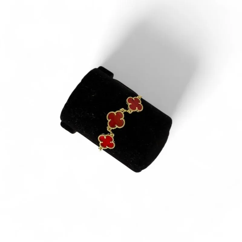 PULSEIRA TREVO VERMELHA RESINADO 10MM COM EXTENSOR- BANHADO A OURO 18K