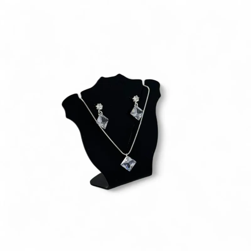 CONJUNTO CORRENTE VENEZIANA E BRINCO COM PENDURICALHO PEDRA LOSANGO CRISTAL E PONTO DE LUZ CRISTAL - BANHADO A PRATA 925