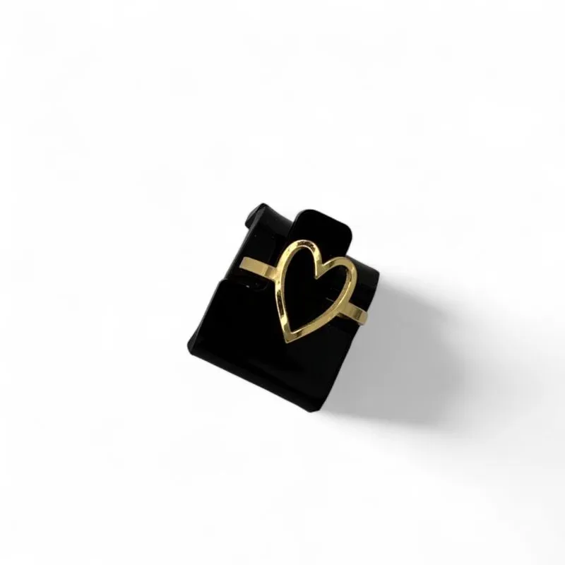 ANEL REGULÀVEL COM CORAÇÃO CUMPRIDO VAZADOS LISO  - BANHADO A OURO 18K ANEL REGULÀVEL COM CORAÇÃO CUMPRIDO VAZADOS LISO  - BANHADO A OURO 18K