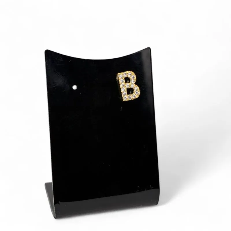 PINGENTE PARA MASCARA/ROUPA COM INICIAL B CRAVEJADO - BANHADO A OURO 18K