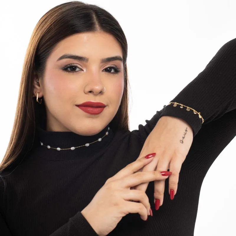 CHOKER CORRENTE CARTHIR FINO COM SEQUENCIA DE PÉROLAS DE AGUA DOCE - BANHADO A OURO 18K