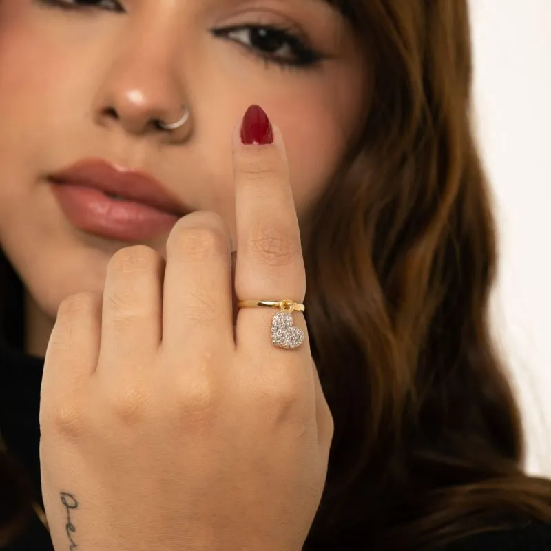 ANEL ALIANÇA COM PINGENTE CORAÇÃO CRAVEJADO CRISTAL PENDU. Nº17- BANHADO A OURO 18K