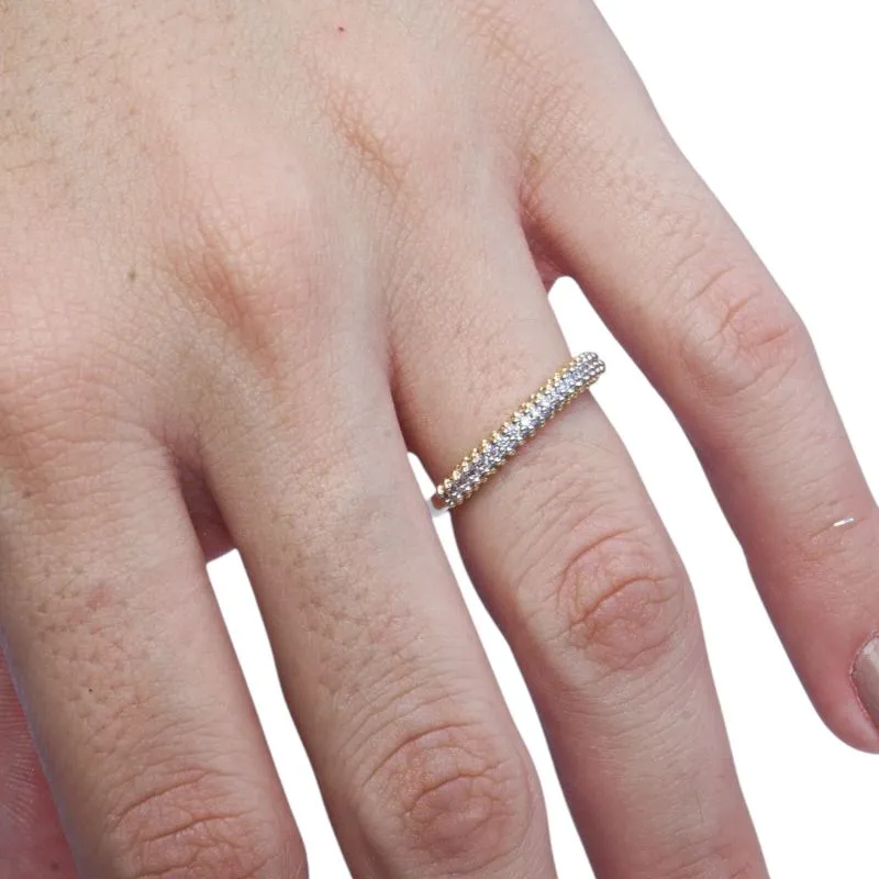 ANEL APARADOR COM FILEIRA DUPLA DE MICRO ZIRCONIA CRISTAL E BOLINHAS  COM APLICAÇÃO DE RODIO BRANCO Nº 16- BANHADO A OURO 18K