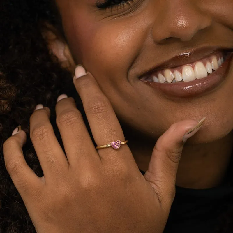 ANEL ARO LISO LARGO COM CORAÇÃO EM MICRO ZIRCÔNIA PINK Nº19- BANHADO A OURO 18K