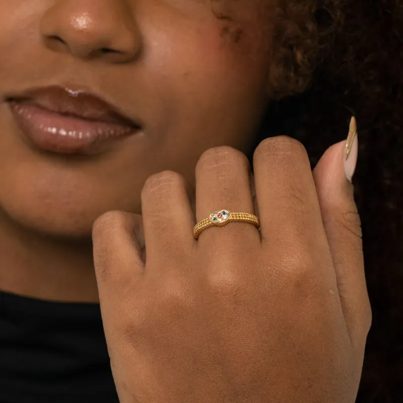 ANEL ARO TRIPLO PONTILHADO COM CORAÇÃO CRAVEJADO EM MICRO ZIRCÔNIA COLORIDA Nº25- BANHADO A OURO 18K