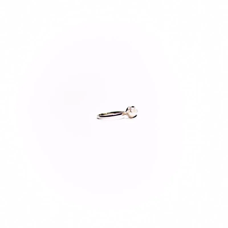 ANEL COM PÉROLA TRANÇADA  Nª23- BANHADO A RÓDIO BRANCO