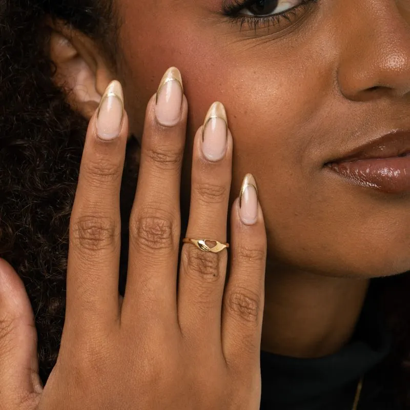 ANEL FALANGE MÃOS FAZENDO CORAÇÃO LISO Nº06 - BANHADO A OURO 18K