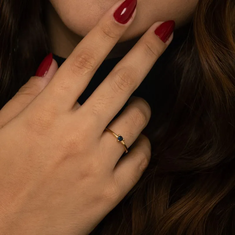 ANEL SOLITARIO 3 GARRAS COM PONTO DE LUZ ZIRCÔNIA AZUL Nº19 - BANHADO A OURO 18K