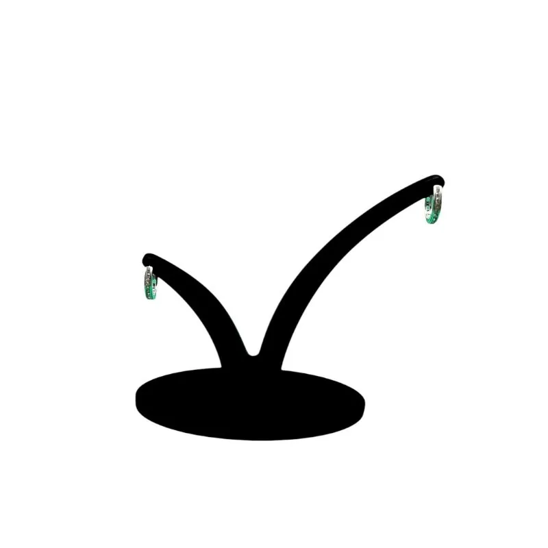 BRINCO ARGOLA MÉDIA FINA FILEIRA UNICA CRAVADA COM MICRO ZIRCONIA CRISTAL SEM APLICAÇÃO DE RODIO - BANHADO A PRATA 925