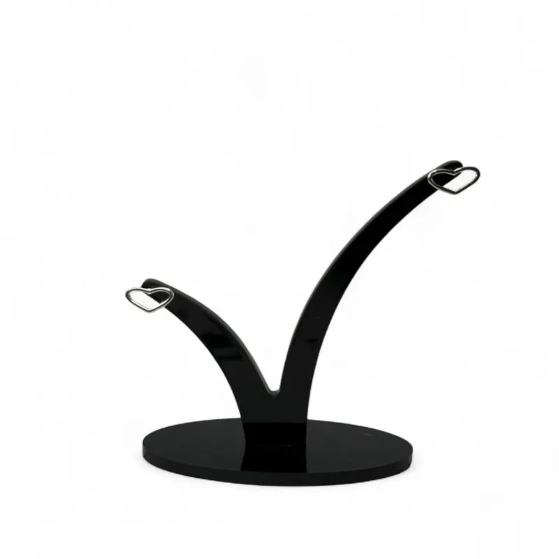 BRINCO PEQUENO CORAÇÃO TORTO VAZADO GRANDE- BANHADO A PRATA 925