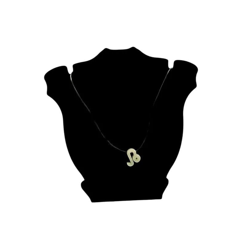 CORRENTE FIO DE SILICONE COM PINGENTE MADRÉROLA SIGNO LEÃO- BANHADO A OURO 18K