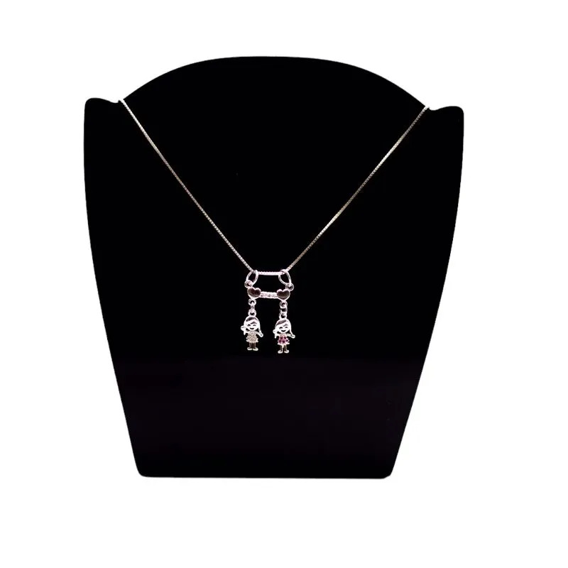 CORRENTE VENEZIANA CANGA CORAÇÕES LATERAL  COM 2 MENINAS COLORS - BANHADO A RÓDIO BRANCO