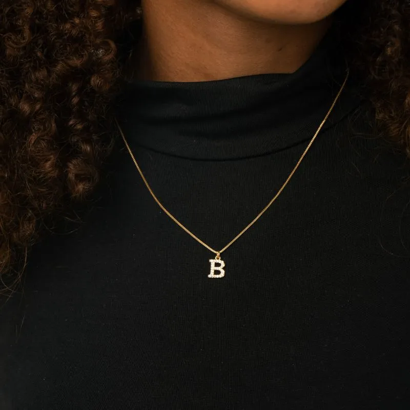 CORRENTE VENEZIANA COM INCIAL B PEQUENA CRAVEJADA EM MICRO ZIRCÔNIA CRISTAL - BANHADO A OURO 18K