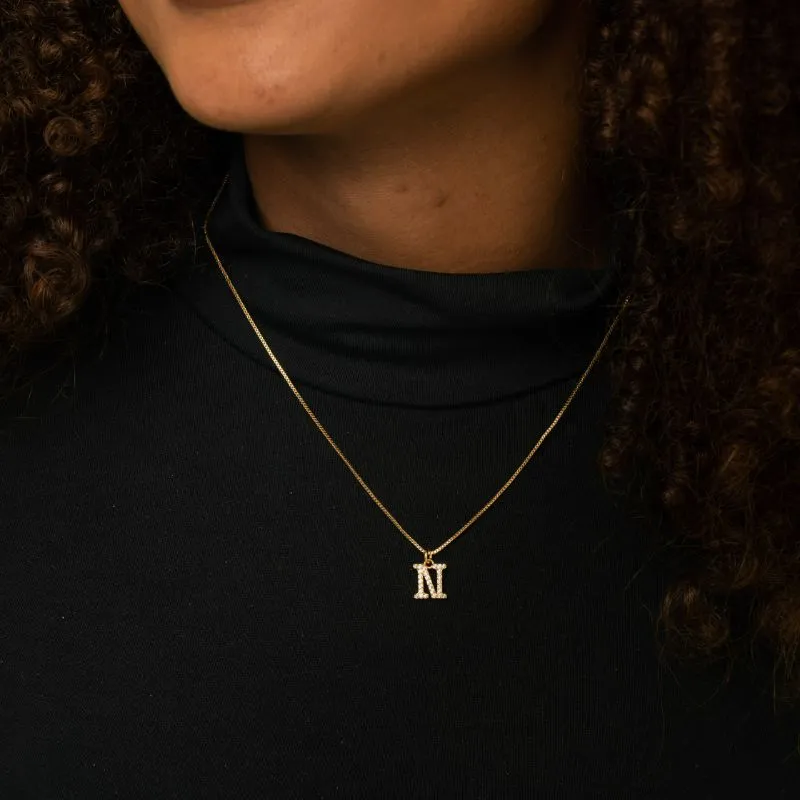 CORRENTE VENEZIANA COM INCIAL N PEQUENA CRAVEJADA EM MICRO ZIRCÔNIA CRISTAL - BANHADO A OURO 18K