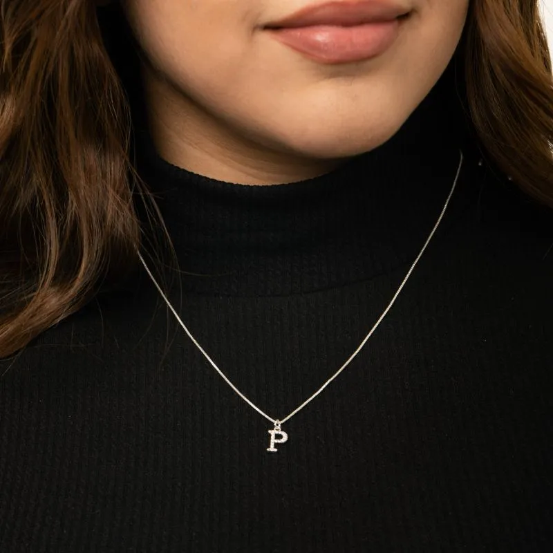 CORRENTE VENEZIANA COM INCIAL P PEQUENA CRAVEJADA EM MICRO ZIRCÔNIA CRISTAL - BANHADO A PRATA 925