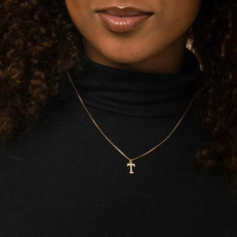 CORRENTE VENEZIANA COM INCIAL T PEQUENA CRAVEJADA EM MICRO ZIRCÔNIA CRISTAL - BANHADO A OURO 18K